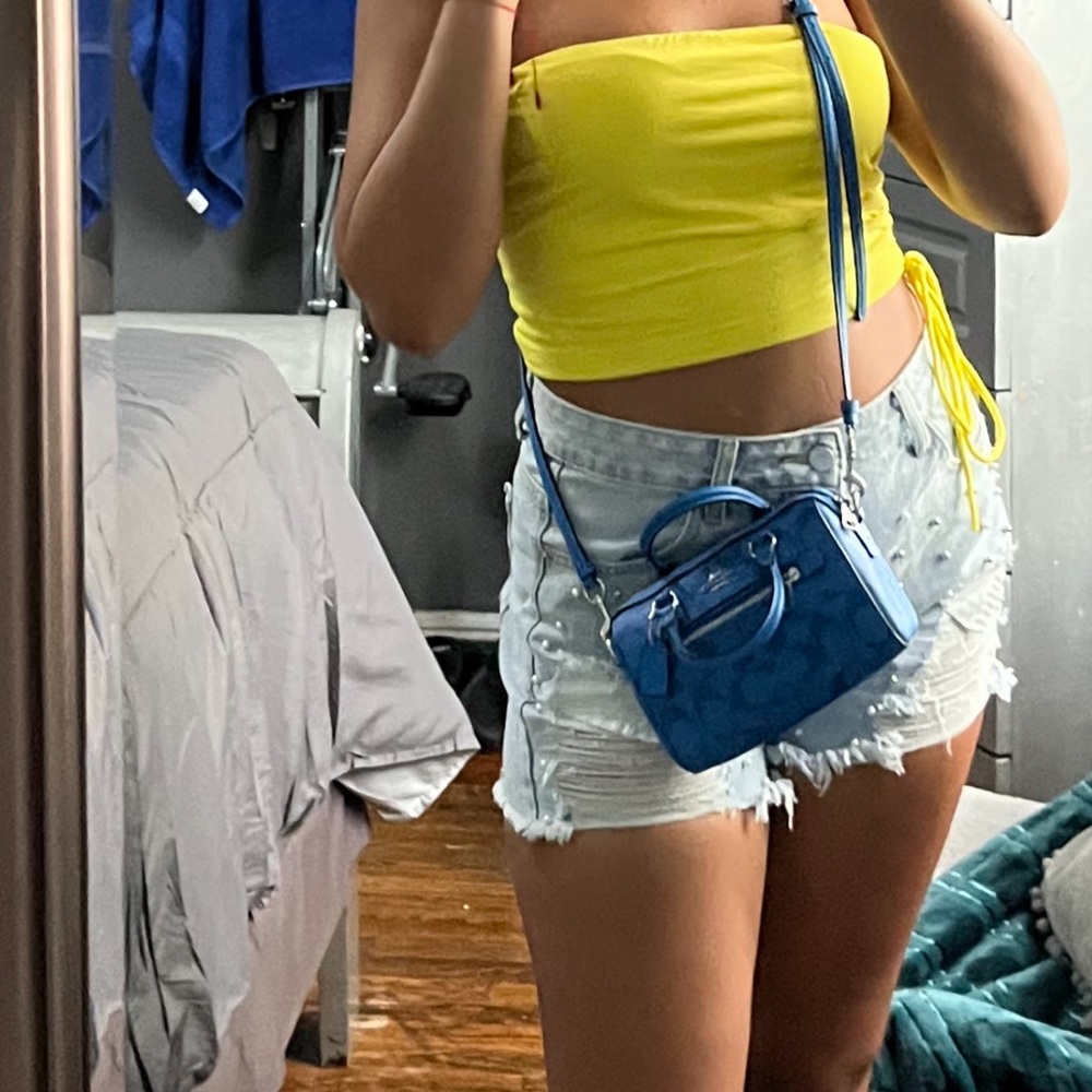 ByEgreis “Belize Top” in yellow